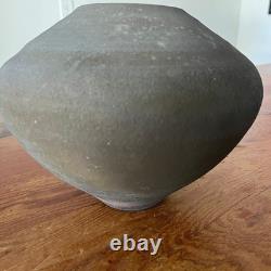 Vintage Modern Raku Art Studio Pottery Boyd 1998 Iridescent Black Vase 7 Tall