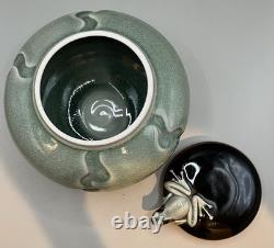 Vintage RARE Jan Wax Studio Pottery Frog On The Lid Celadon Crackle-Glazed Jar