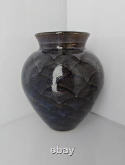 Vintage Rare Tracy Dotson NC Studio Pottery Ombre Fish Scale Vase 8 x 7