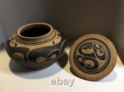 Vintage Studio Pottery 1982 Charles Smith Alabama Potter Bowl Lid Pot