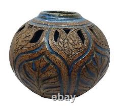 Vintage Susan Brown Freeman Pottery Studio Vase Carved Beautiful