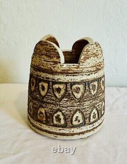 Vintage Ulla Winblad-Hjelmqvist (1933-1992) Studio Pottery Vessel