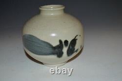 Vintage Wayne Ngan Japanese ceramic vase studio pottery