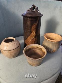 Vintage studio art pottery vase Zowrichi signed