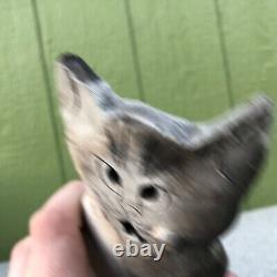 Vtg MARY GATES DEWEY STUDIO POTTERY Ceramic CAT 2002 Small Chip On Ear
