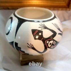 Vtg Native Style Pottery Pot Signed by Coy Quackenbush NC Artist Hand Painted