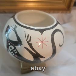 Vtg Native Style Pottery Pot Signed by Coy Quackenbush NC Artist Hand Painted