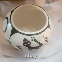 Vtg Native Style Pottery Pot Signed by Coy Quackenbush NC Artist Hand Painted