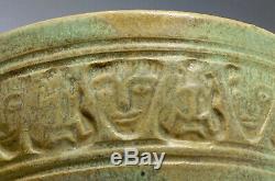 Vtg. ROBERT L MORGAN Studio Pottery Bowl Moss Green Faces & Figures, scheier era