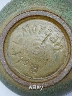 Vtg. ROBERT L MORGAN Studio Pottery Bowl Moss Green Faces & Figures, scheier era