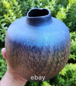 Vtg Tom Krueger Studio Art Pottery Vase Signed Iridescent Gold Blue Raku 6T'95