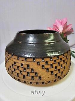 Vtg WALTER YOVAISH Studio Pottery Bowl / Pot Large A15