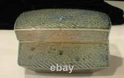 WAYNE NGAN(1937-2020) CANADIAN ART POTTERY LIDDED BOX WithMARK AND PAPER LABEL