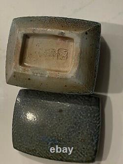 WAYNE NGAN(1937-2020) CANADIAN ART POTTERY LIDDED BOX WithMARK AND PAPER LABEL