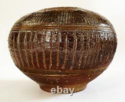 Wayne Chapman San Diego Allied Craftsmen Vase Studio Pottery Japanese Ikebana