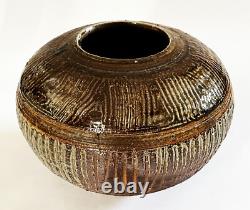 Wayne Chapman San Diego Allied Craftsmen Vase Studio Pottery Japanese Ikebana