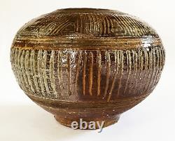 Wayne Chapman San Diego Allied Craftsmen Vase Studio Pottery Japanese Ikebana