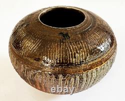 Wayne Chapman San Diego Allied Craftsmen Vase Studio Pottery Japanese Ikebana