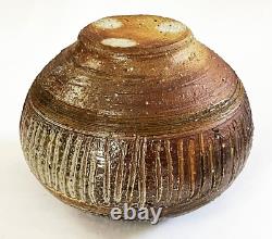 Wayne Chapman San Diego Allied Craftsmen Vase Studio Pottery Japanese Ikebana